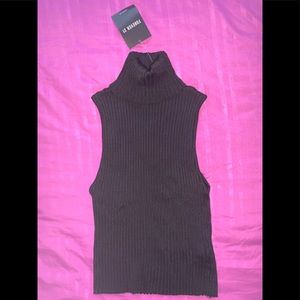 🌸2/$25🌸 Forever 21 Sleeveless Turtleneck Top 🖤